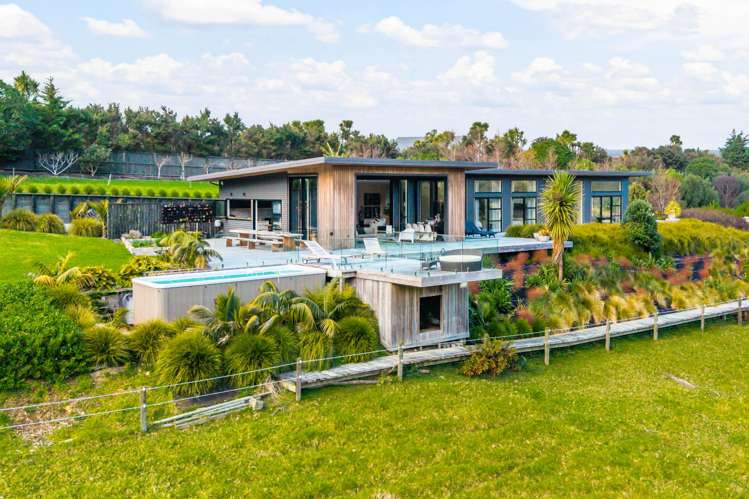 120 Robert Hastie Drive_0