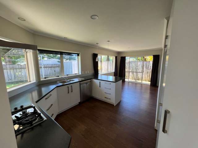 91 Romana Crescent Papamoa_2