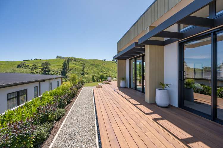 18 Hill Tops Way Stoke_12