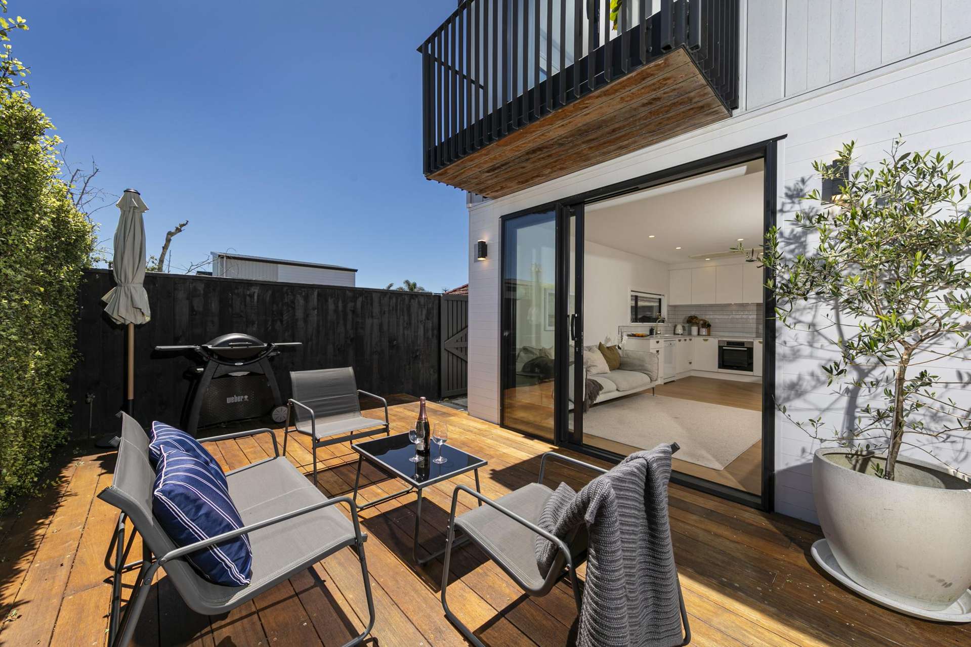 70A Neil Avenue Te Atatu Peninsula_0