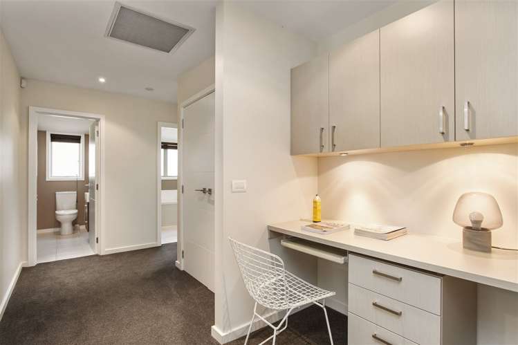 5 Hatton Court Northwood_12