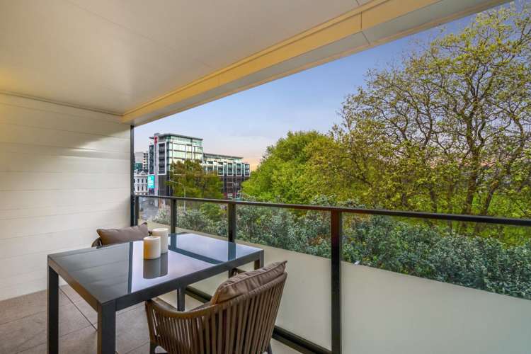 12/8 Dock Street Auckland Central_11