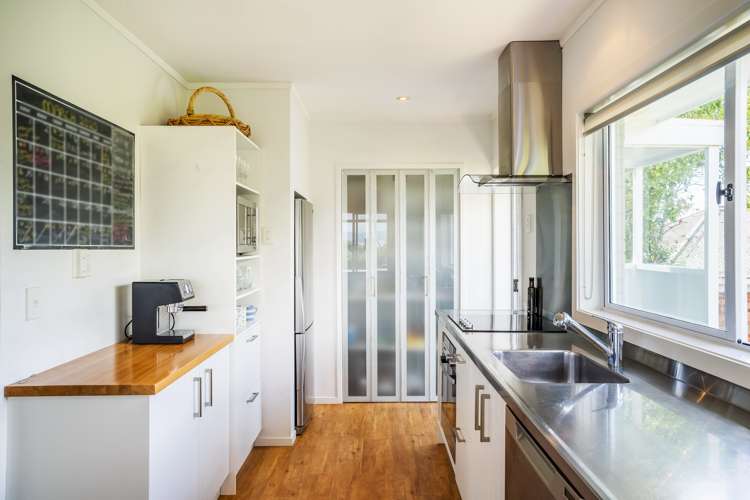 2/98 Queen Street Northcote Point_11