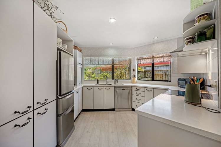 10 Bishops Close Greenmeadows_8