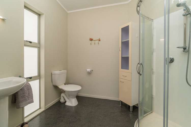 7 Empressa Heights Helensville_10