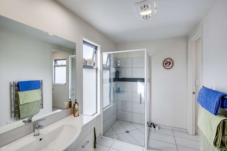 52 Orotu Drive Poraiti_17