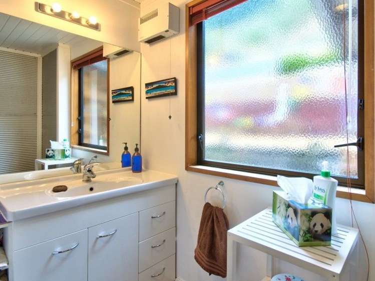 23b Lochy Road Fernhill/Sunshine Bay_14