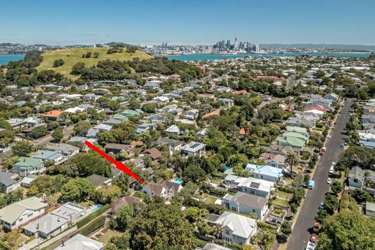 3a Allenby Avenue Devonport_9