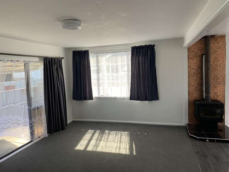 1212 Cunningham Crescent Mayfair_2