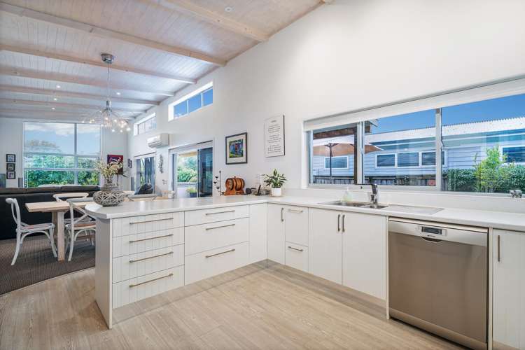 36 Oyster Drive Cooks Beach_8