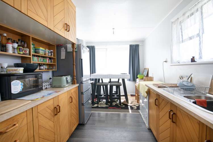 12 Mclaren Crescent Onekawa_1