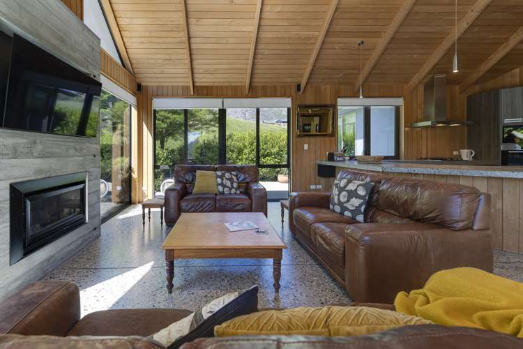 15 Skye Lane Jacks Point_2