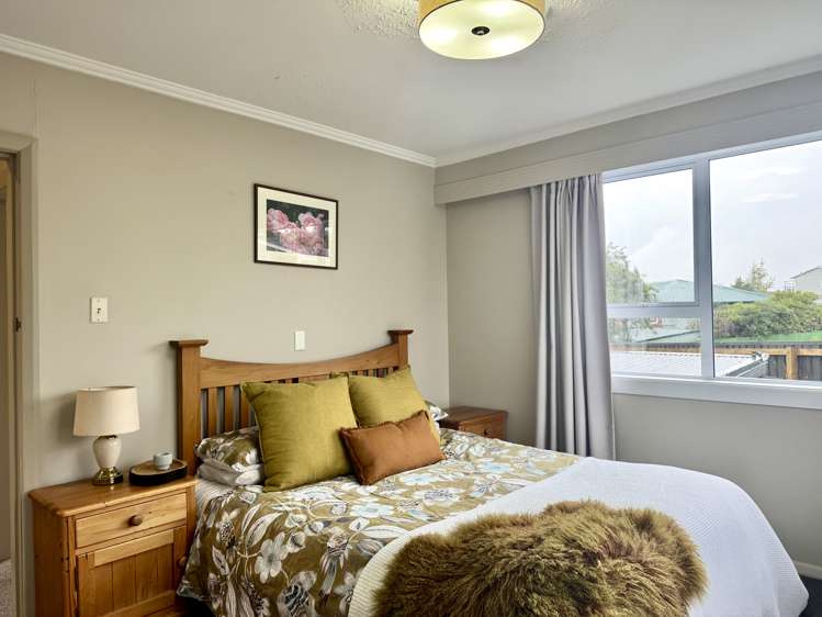 46 Pages Road Marchwiel_15