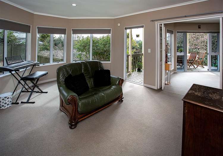 24 Fairburn Place Leamington_7