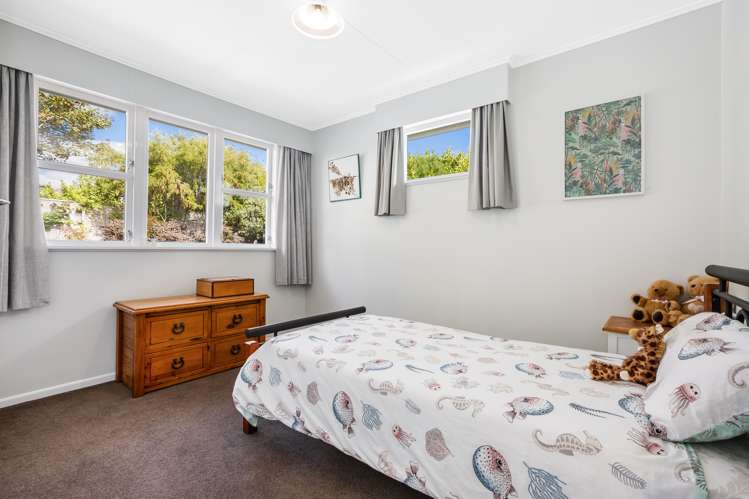 21 Burns Grove Trentham_12