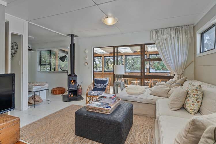 307 Tangiora Avenue Whangapoua_3