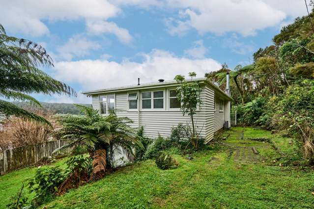 27 Pencarrow Crescent Wainuiomata_2