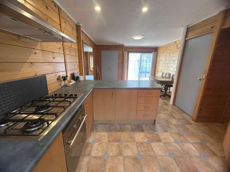 12 Rawhiti Road One Tree Hill_1