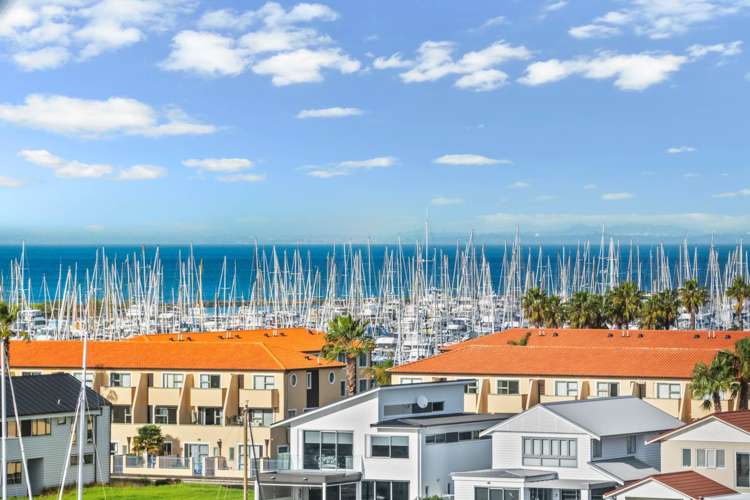 11 Bella Vista Drive Gulf Harbour_13