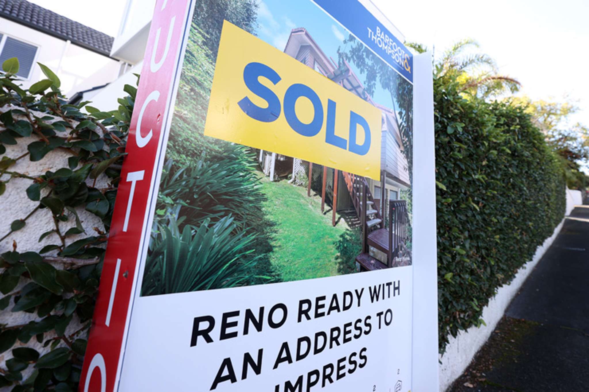 Tony Alexander: Mind games that have turned the housing market on its head