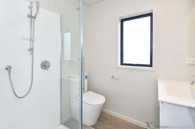 2/137 Hall Ave 10683_4