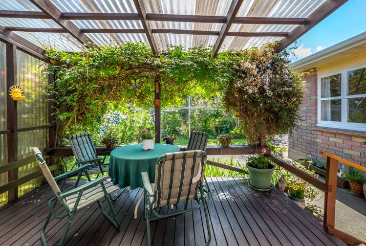 25 Jeans Street Masterton_21