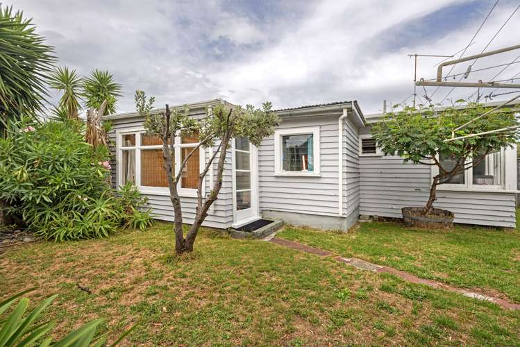 25 Douglas Street Okitu_23