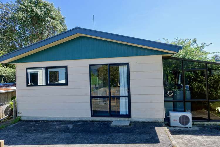 21 Wharf Road Karamea_1