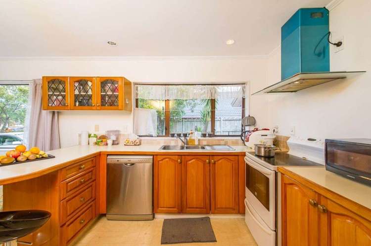 2/1 Britannia Place Half Moon Bay_5