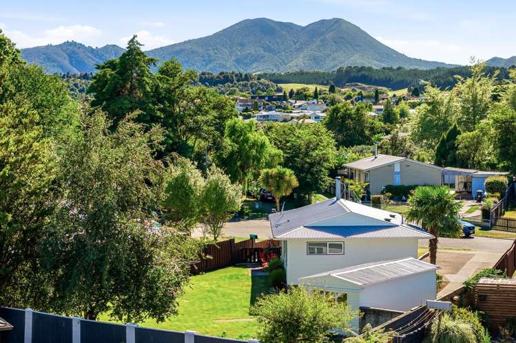 8 Ryan Place Richmond Heights_26