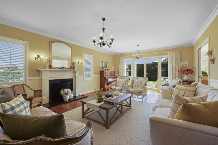 8B Sampson Avenue Waiwhakaiho_15