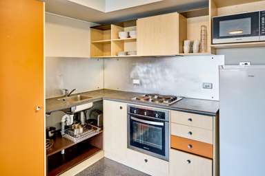 2J/242 Taranaki Street_2