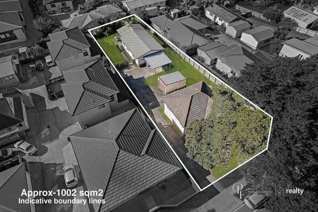 1002m² Development Opportunity with Dual Income