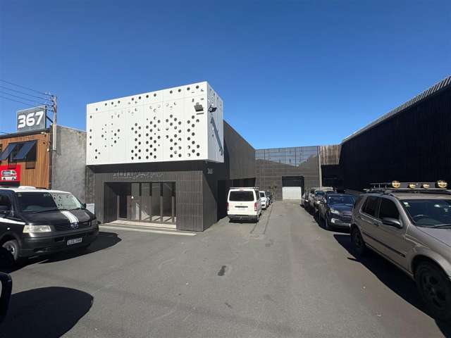 Savills |  High-Profile, Heavy Industrial – 531sqm