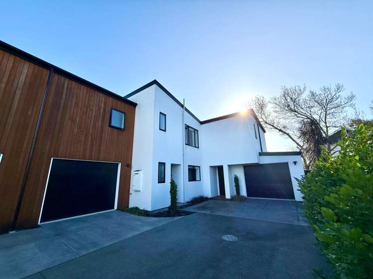  4/85 Brockworth Place Riccarton_1