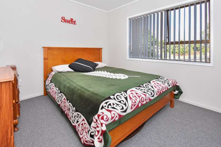 2/11 Burundi Avenue Clendon Park_4