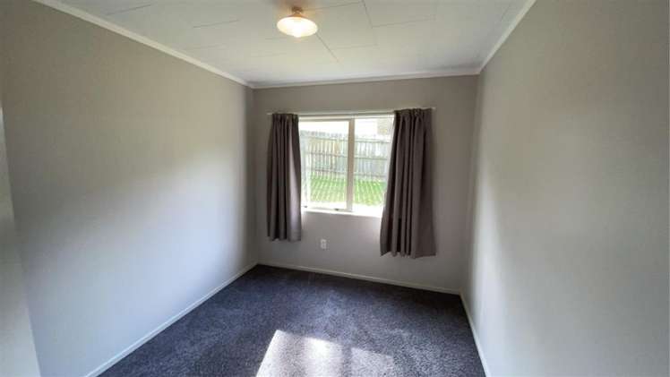 16 Wilkinson Avenue Kamo_3