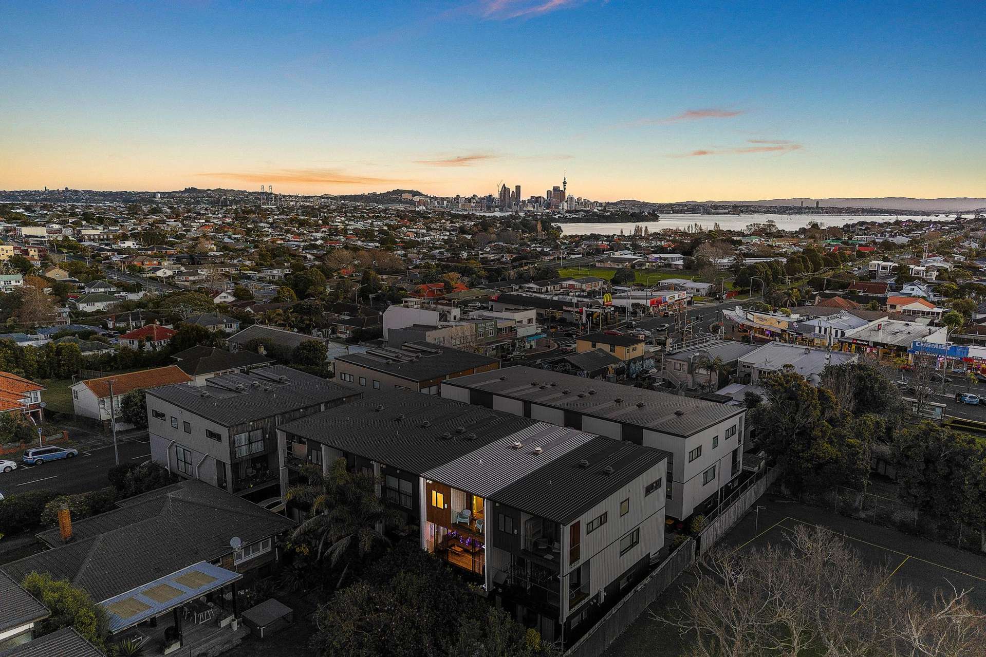 7/16 Williamson Avenue Belmont_0