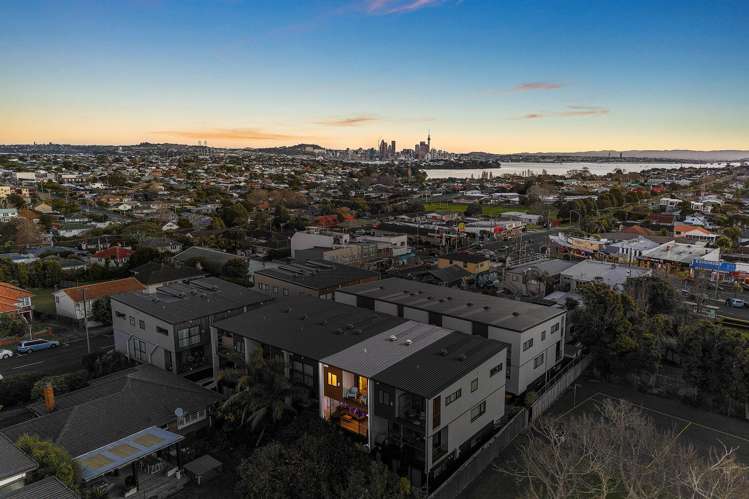 7/16 Williamson Avenue_2