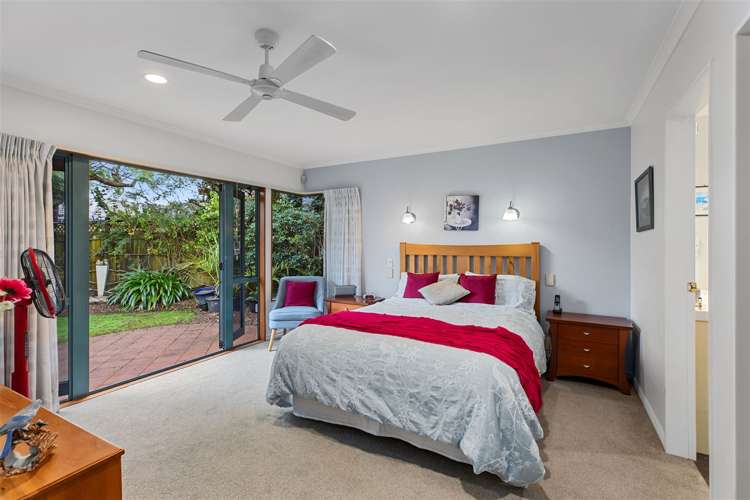 25 Barbados Key Papamoa_16