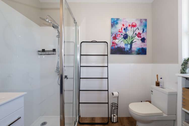 81 Alford Forest Road Allenton_9