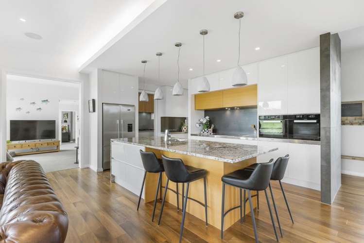 38 Hawthorne Lane 1694_6