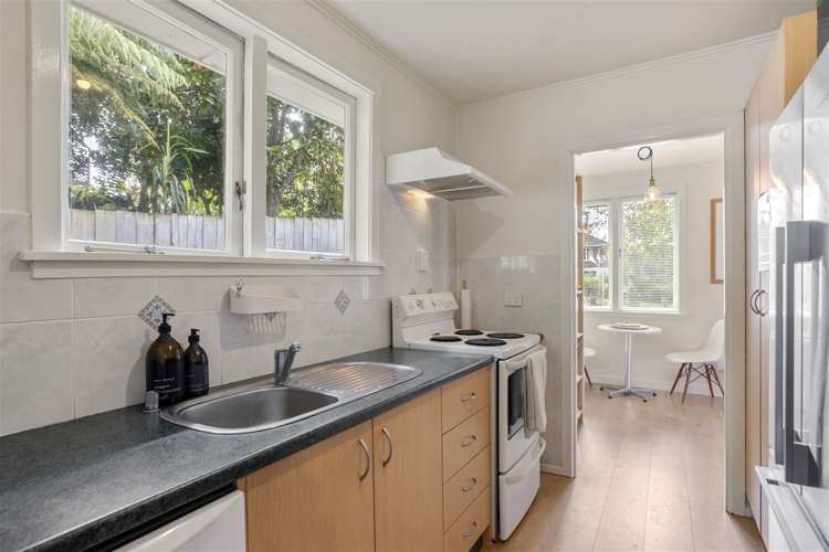 23 Willerton Avenue New Lynn_7