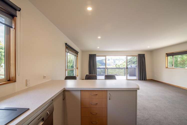 2/10 Fleur Lane Akaroa_5