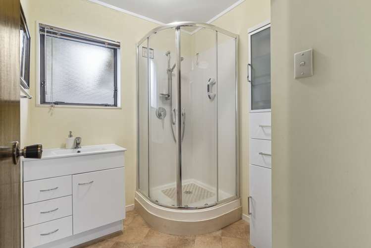 2/2a Takapu Street Henderson_9