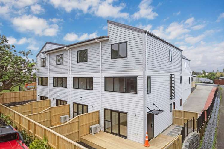 1-8, 21 Baird Street Howick_14