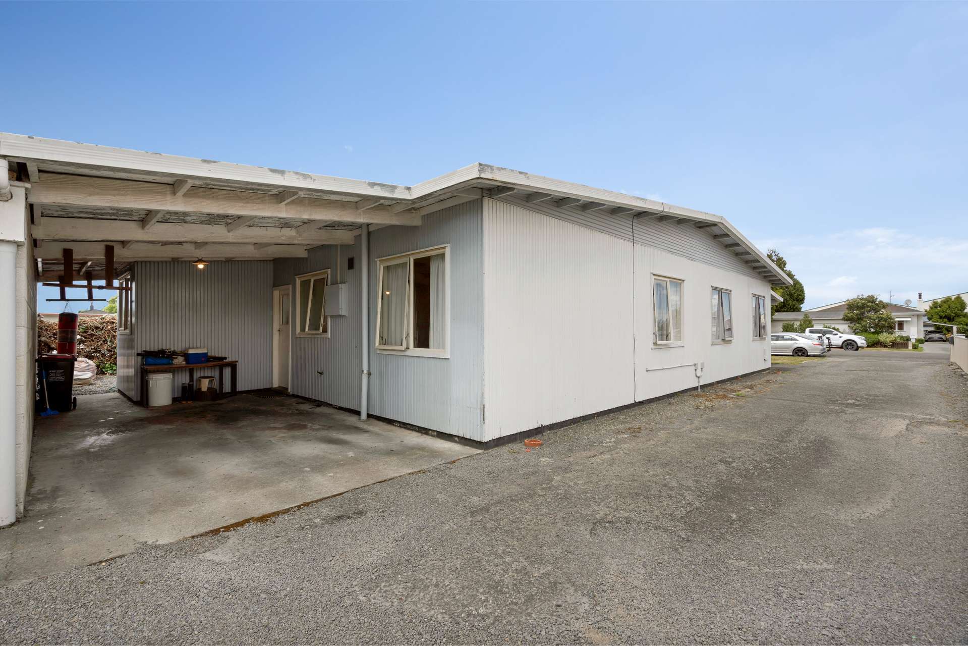 2/209 McLeod Street Camberley_0