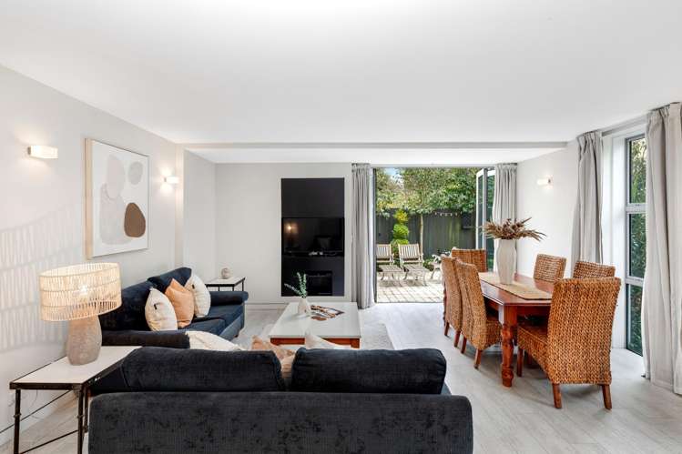 3/99 Aikmans Road_3