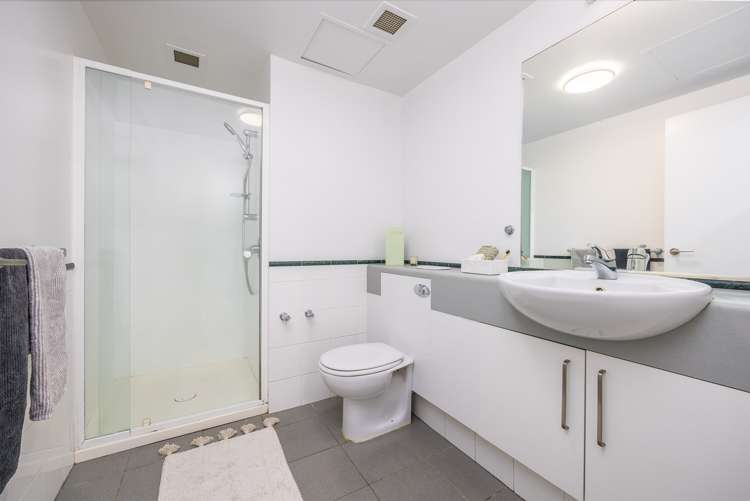 13g/2 Eden Crescent Auckland Central_13