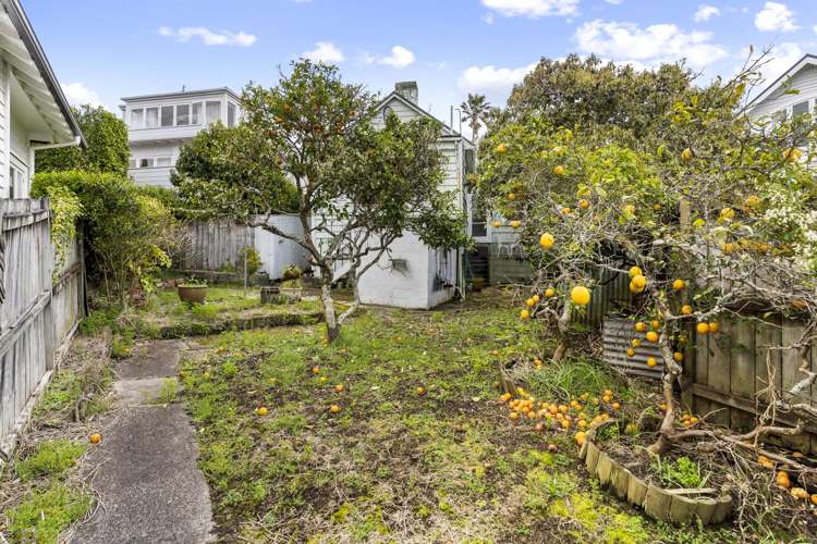 2 Percival Parade Saint Marys Bay_19